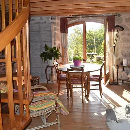 La Freiressa Bed & Breakfast Saint-Jean-des-Ollieres